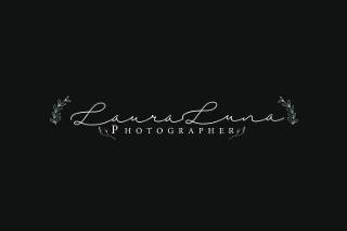 Laura Luna Photographer logo