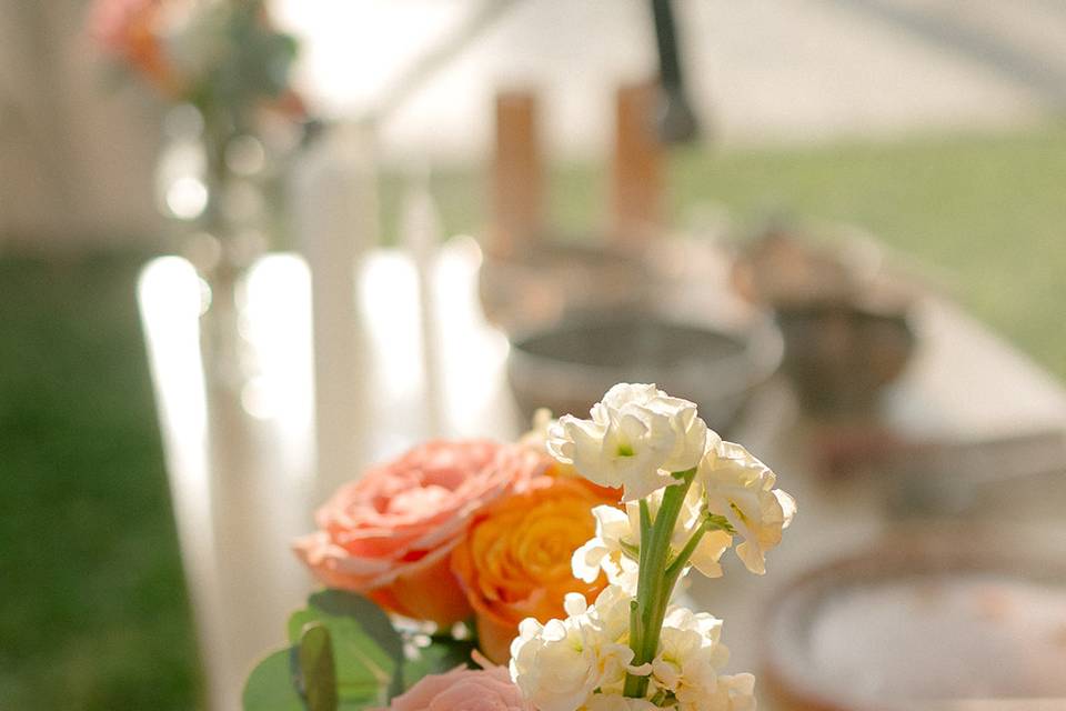 Flores en el altar