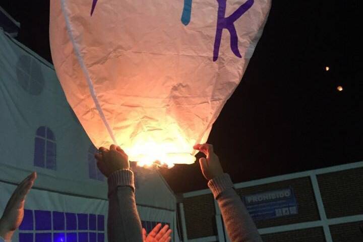 Elevación de globos de cantoya