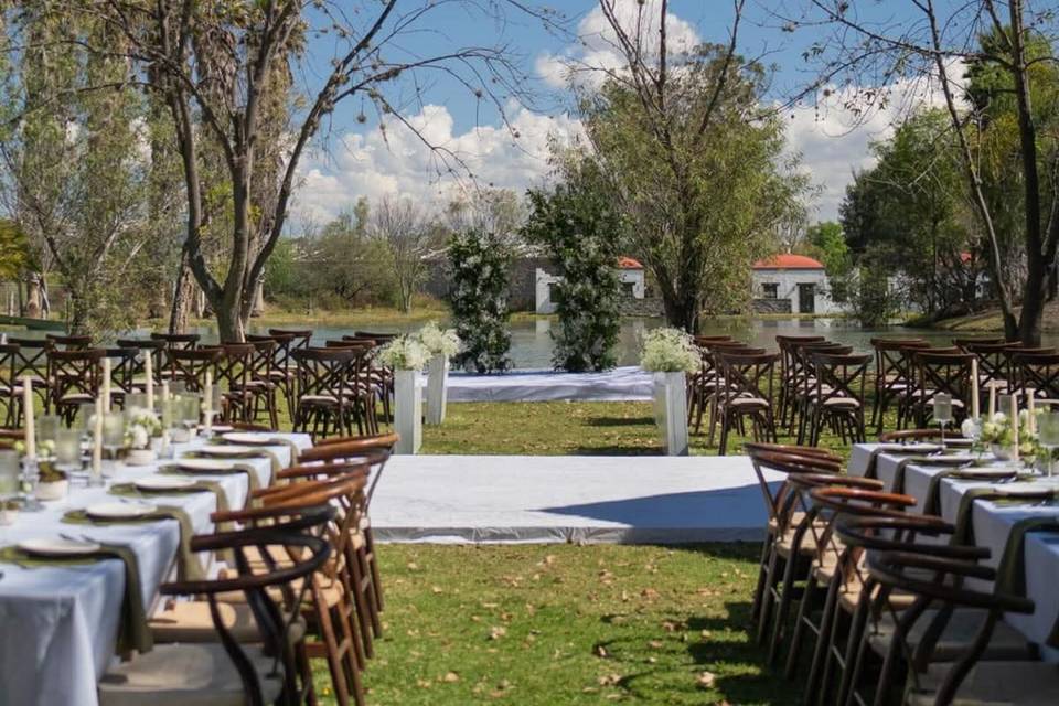 Boda Petite Jardín del Lago