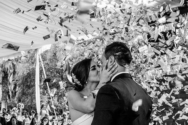 Novios felices