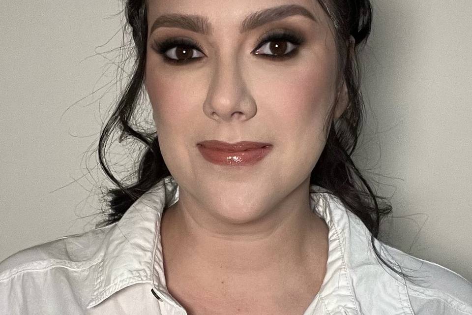 Sailé Serrano Makeup