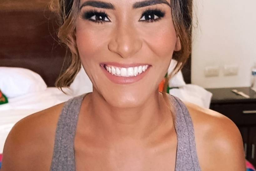 Sailé Serrano Makeup