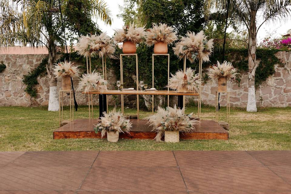 Decoración mesa novios