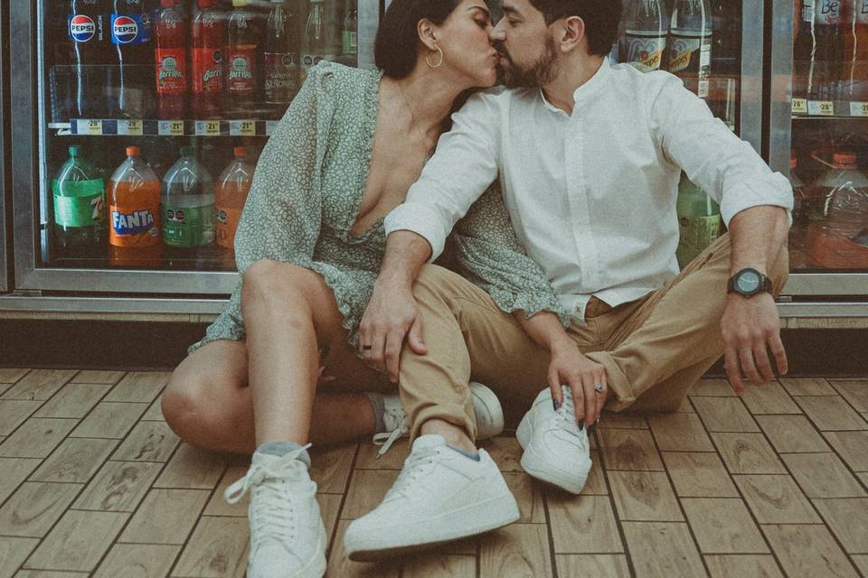 ,.