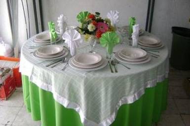 Centro de mesa con flores exóticas