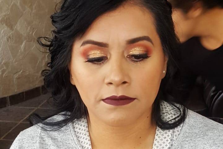 Izamar Makeup