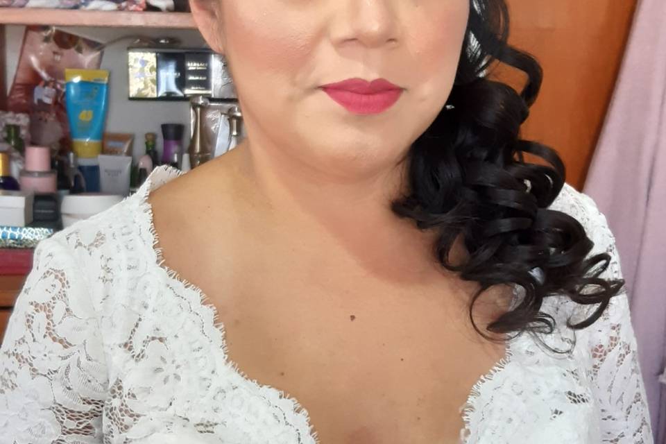 Izamar Makeup