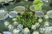 Centro de mesa con flores exóticas