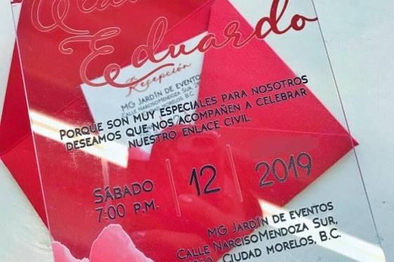 Invitación acrilico y sobre