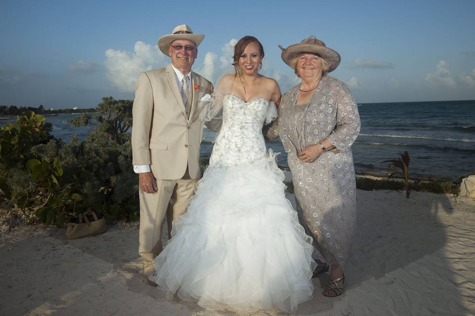 Liz & Rob - Akumal 2015. Mex.