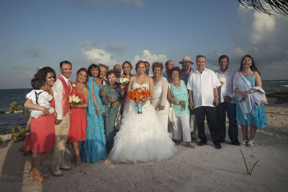 Liz & Rob - Akumal 2015. Mex.