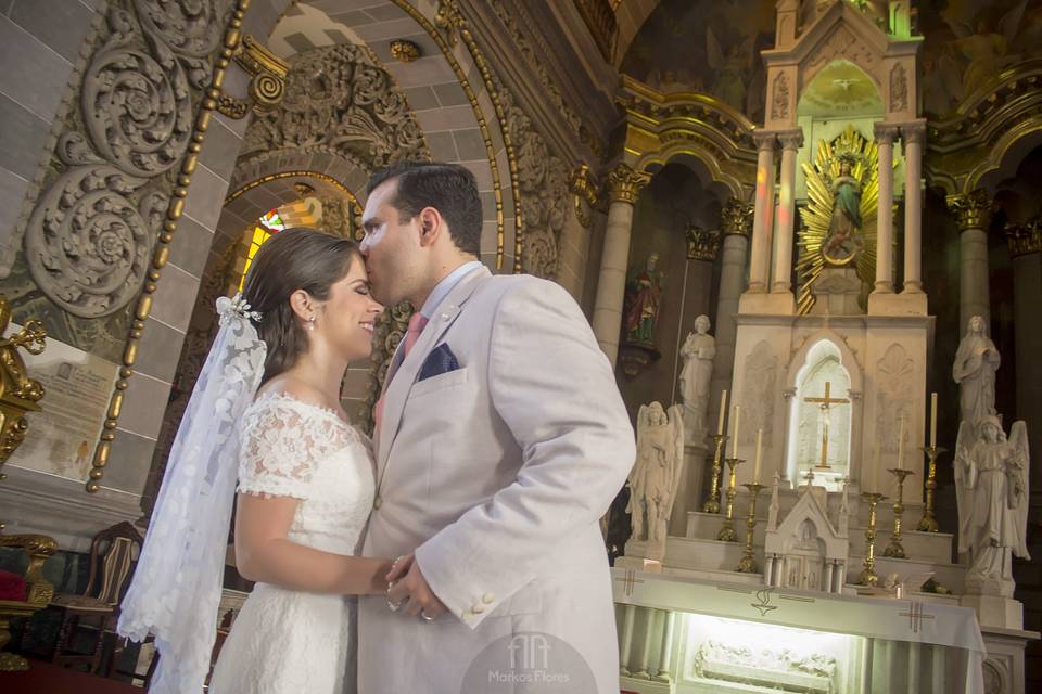 Markos Flores Producciones