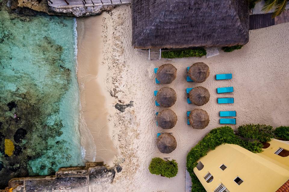 Vista aérea club de playa