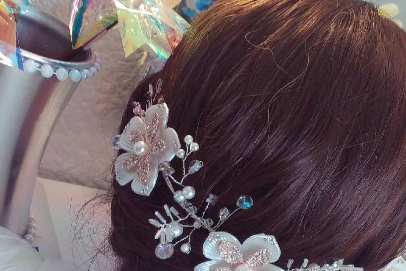 Berelendis Flores Headpiece