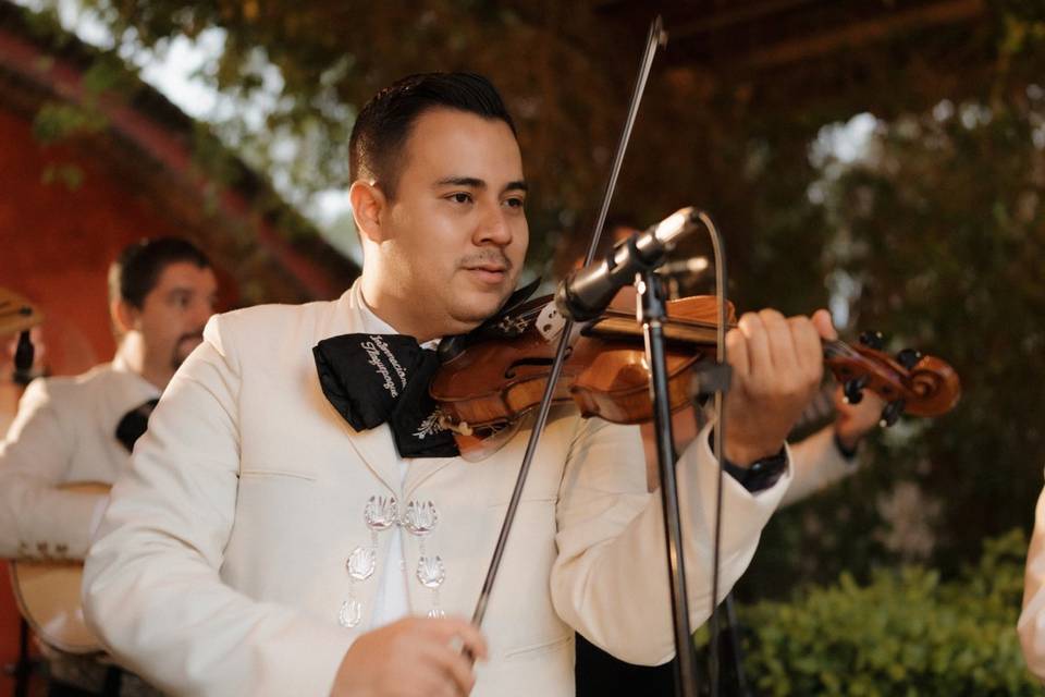 Mariachi varonil