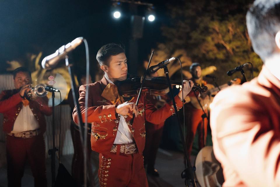 Mariachi varonil