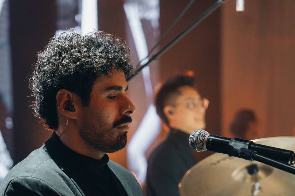 Hera Band
