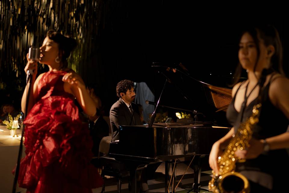 Hera Band
