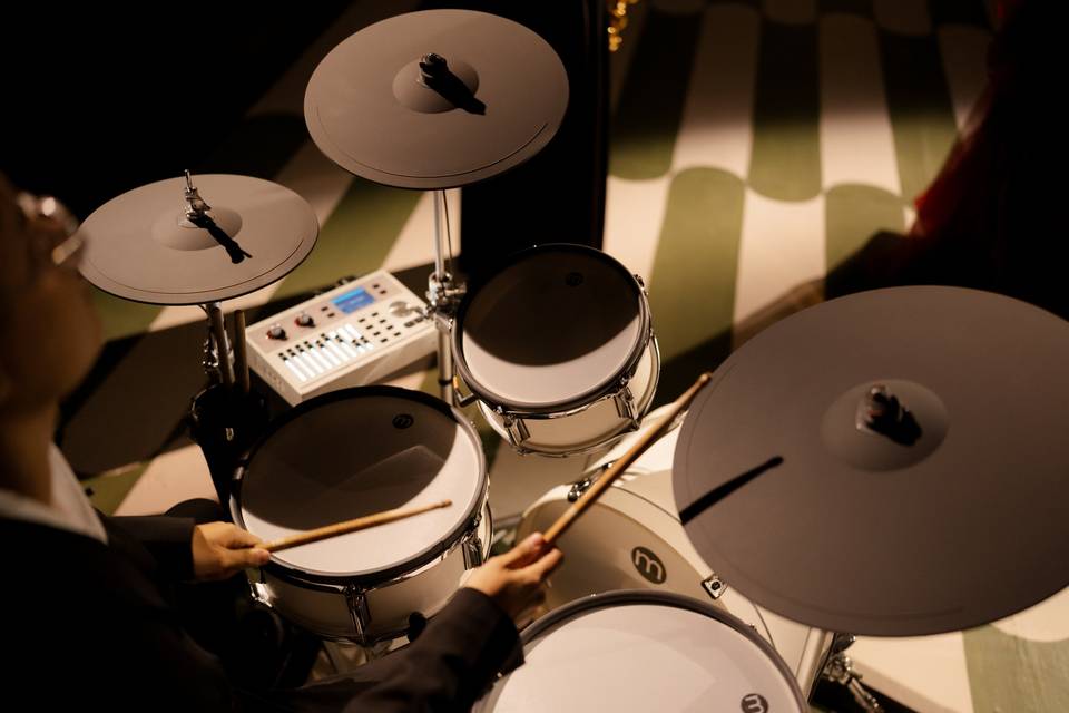 Hera Band