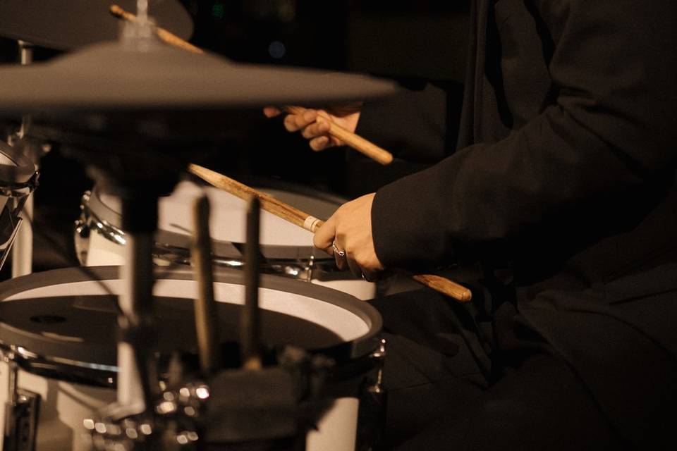 Hera Band