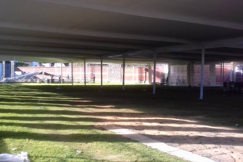 Carpa tradicional para masivo