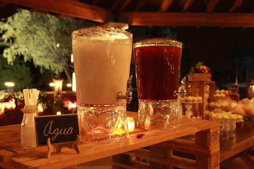 Aguas frescas y decoración