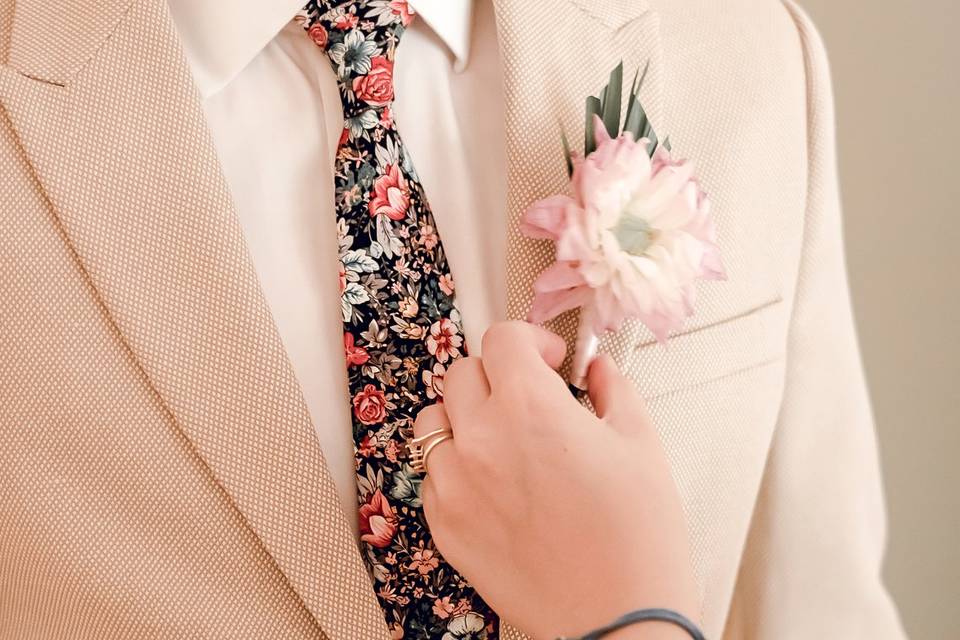 Getting ready (Groom)