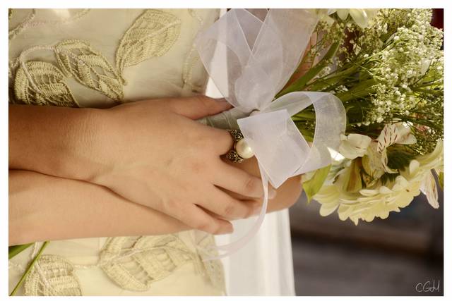 Imagen de detalle de la novia