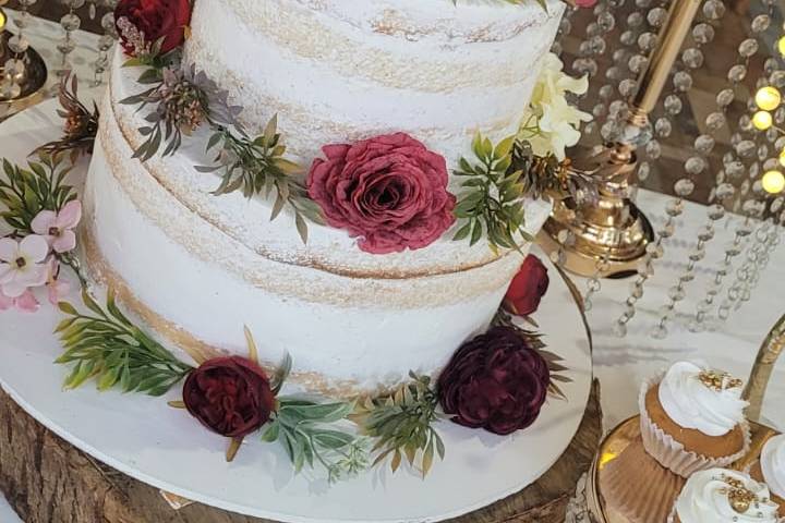 Nude cake
