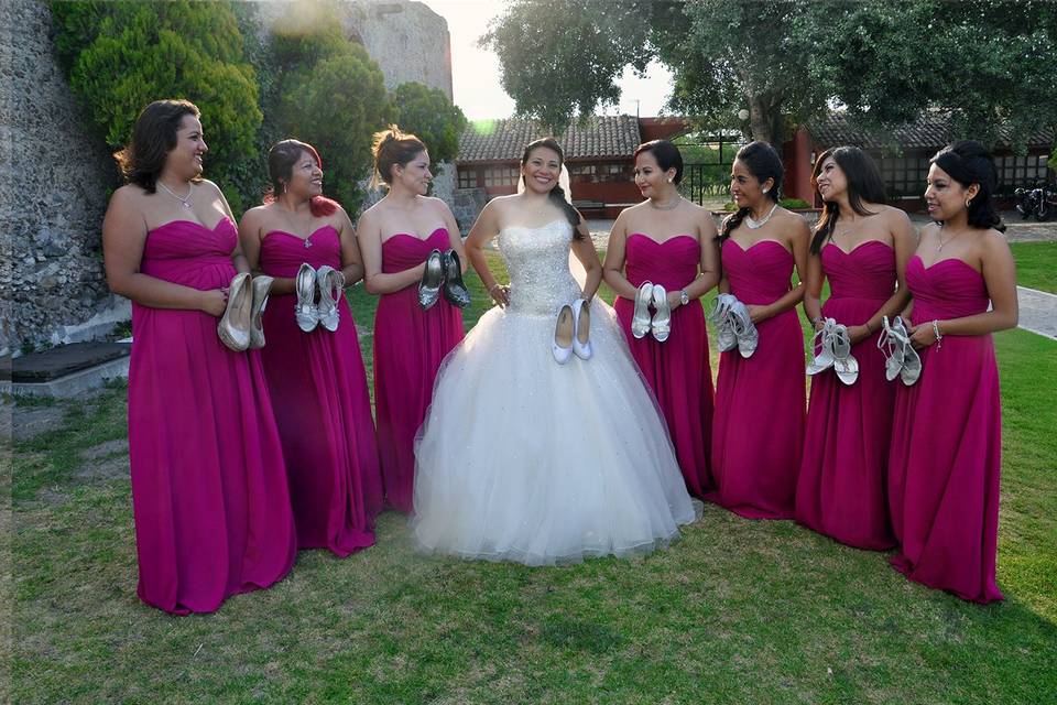 Las damas magenta