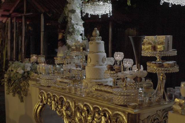 Mesa de postres y pastel