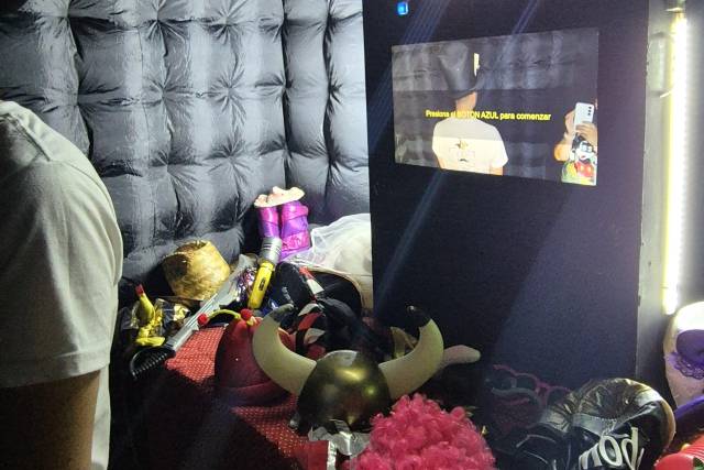 Cabina de fotos con accesorios