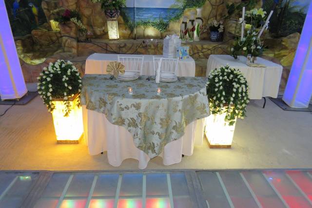 Mesas para novios