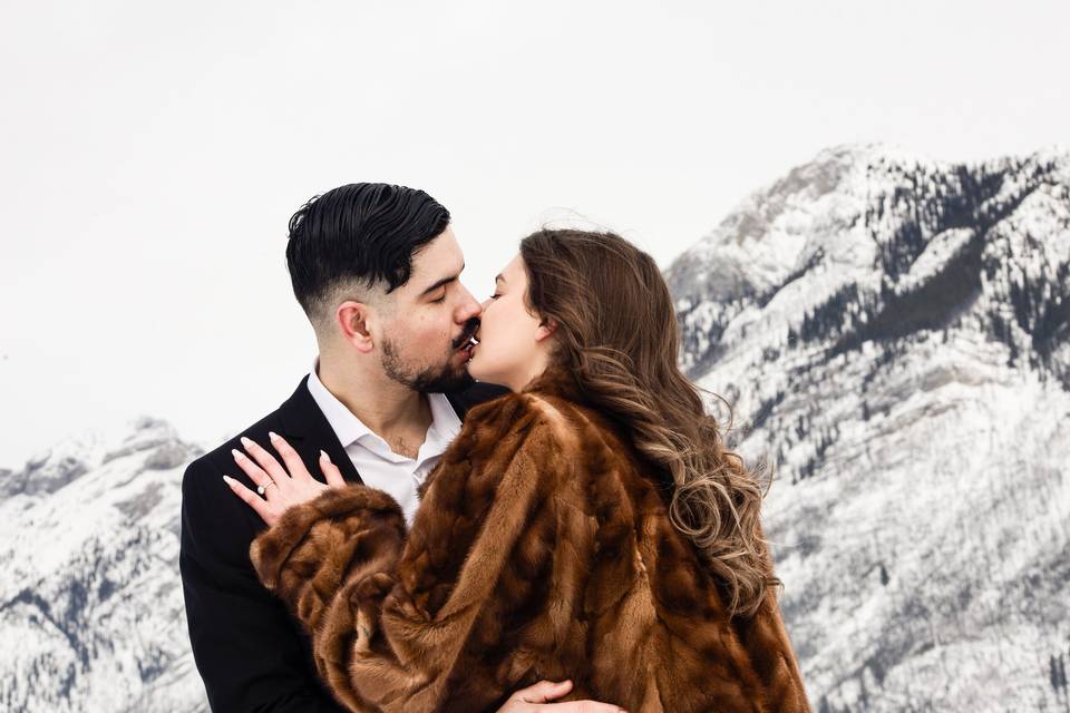 Olivia & isaac - banff, canada