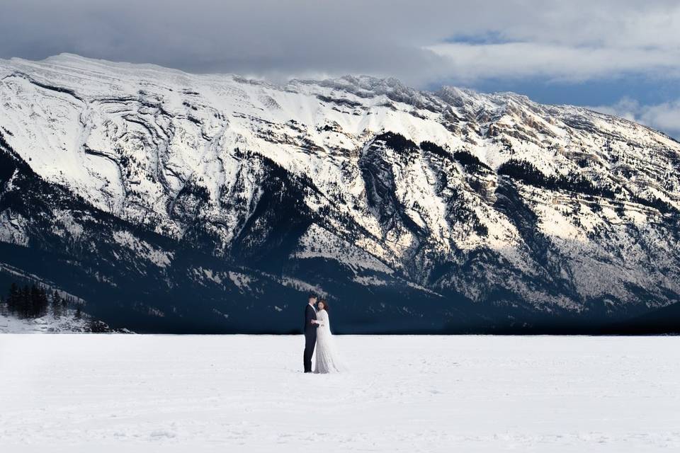Olivia & isaac - banff, canada