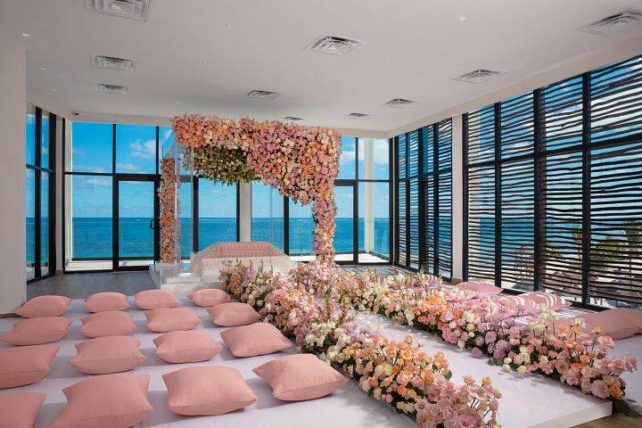 Club y Villas Ballroom