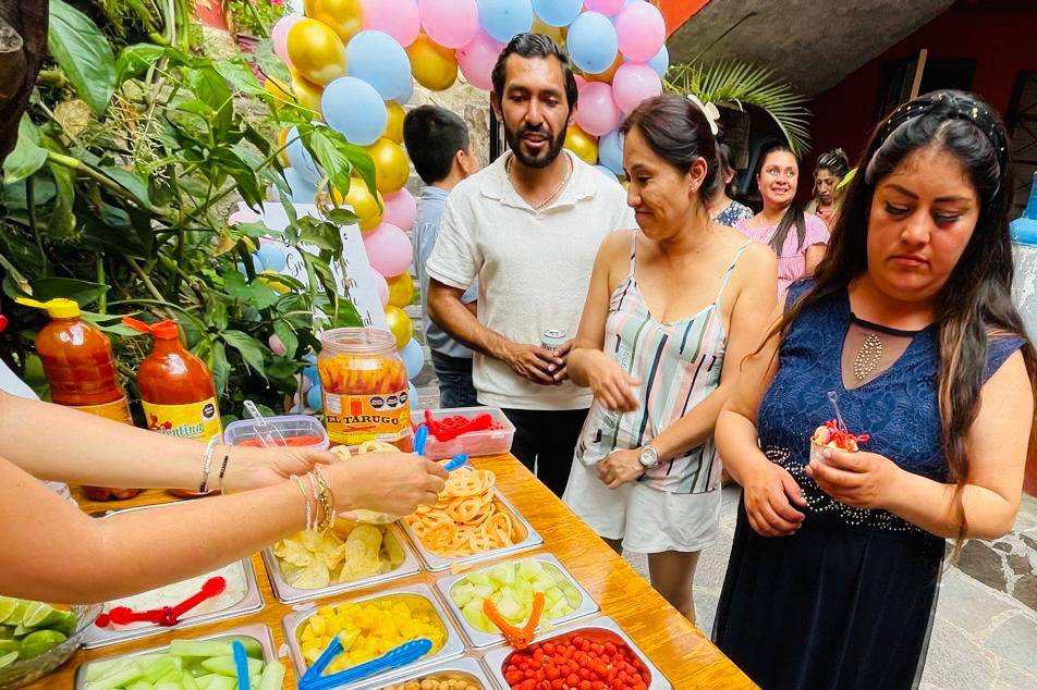 Botanas saladas y cueritos