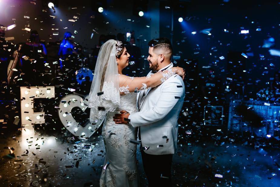 Lux Eventos - Consulta Disponibilidad Y Precios