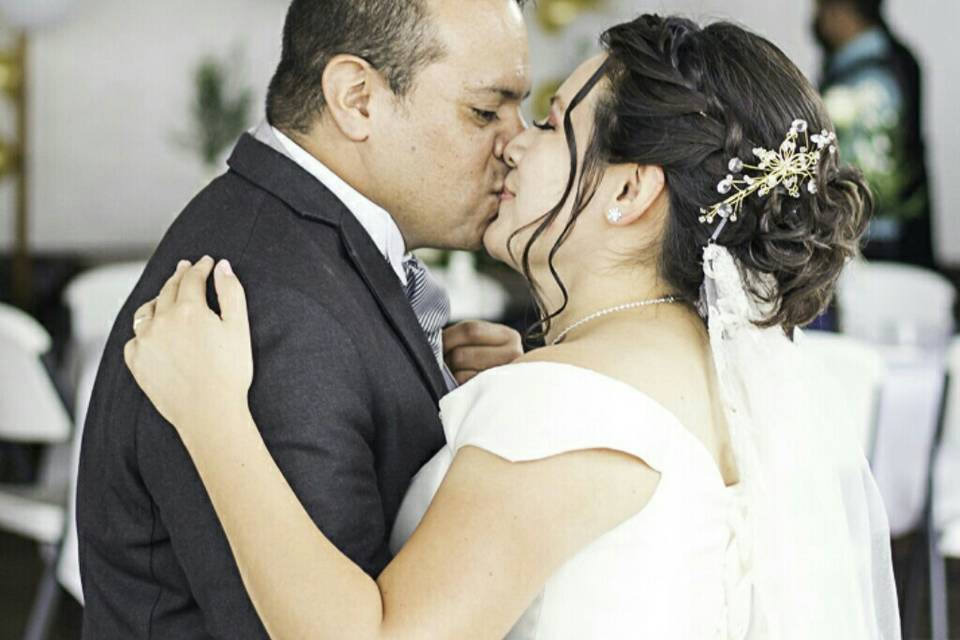 Besos de boda