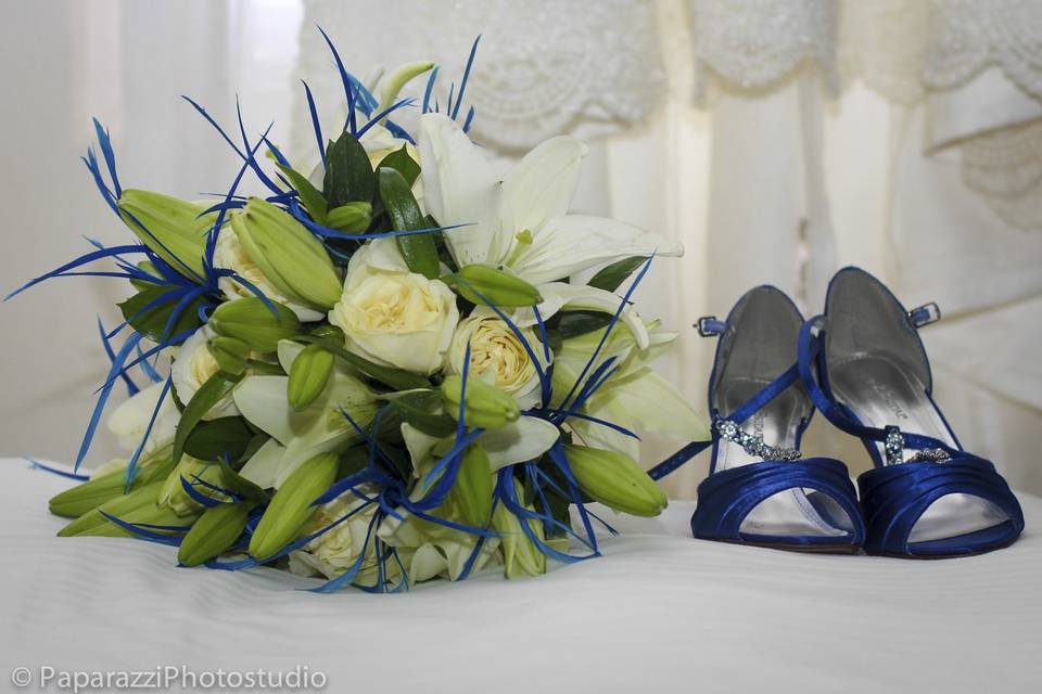 Shoes & bouquet