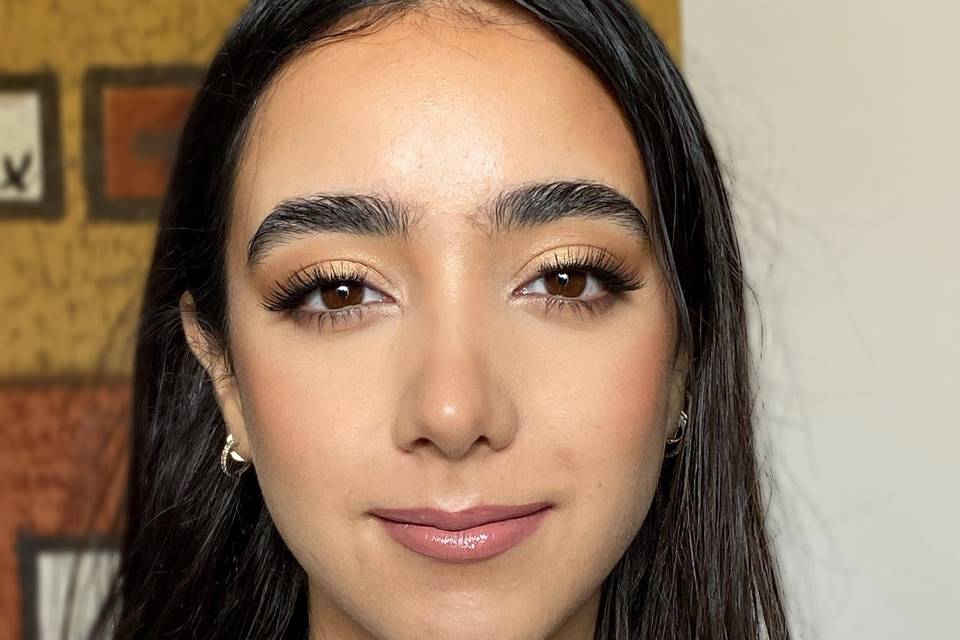 Ayra Makeup