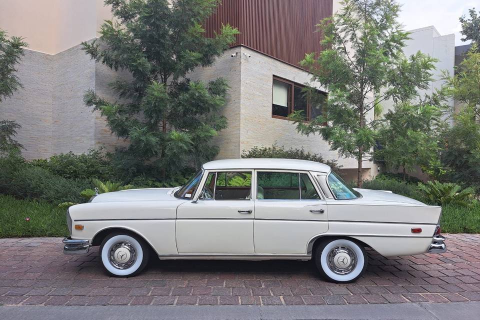 Mercedes benz 220-s 1960
