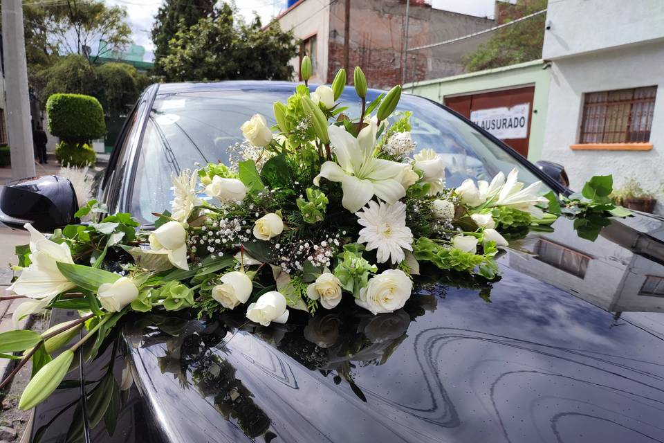 Hermoso arreglo floral