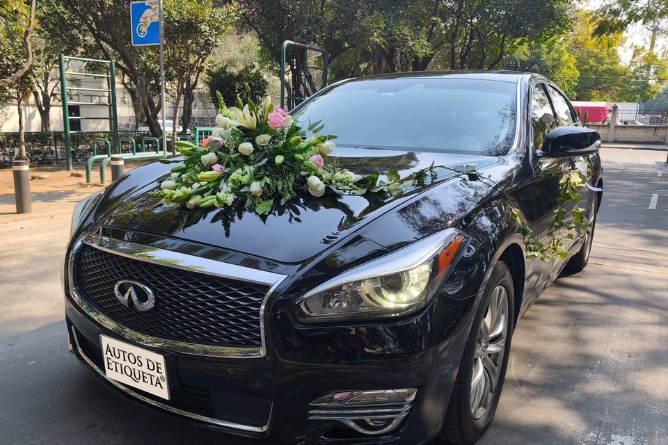 Infiniti Q70 - Lujo Japonés