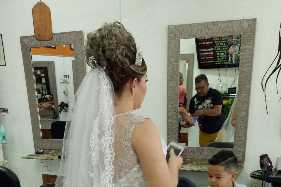 Peinado y maquillaje novia