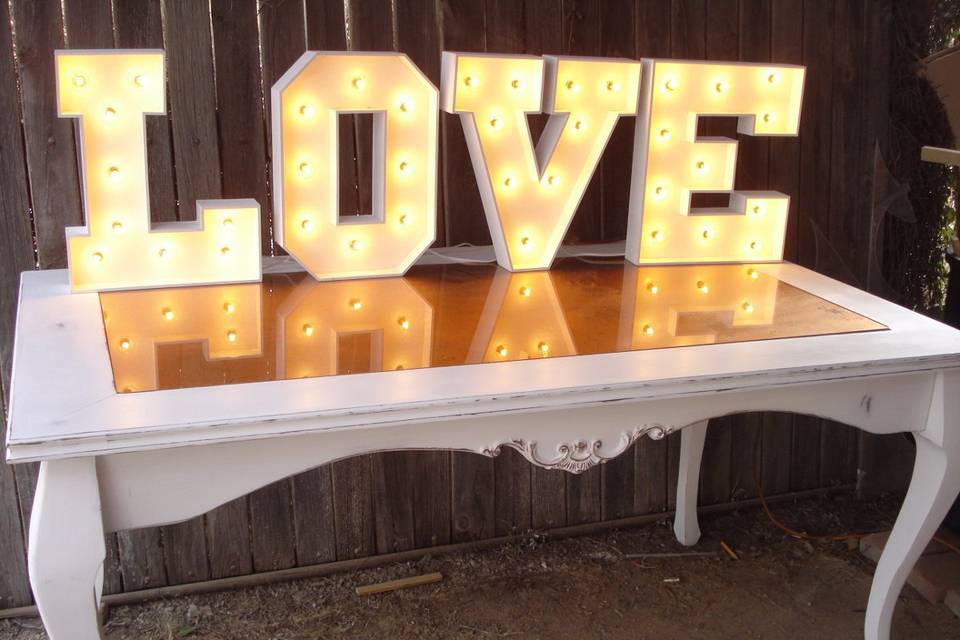 Letras de tamaños diferentes