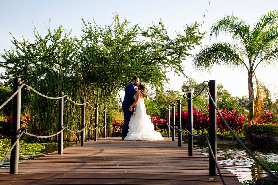 Muelle jardín beso