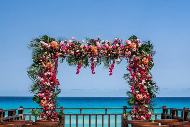 seadust cancun wedding