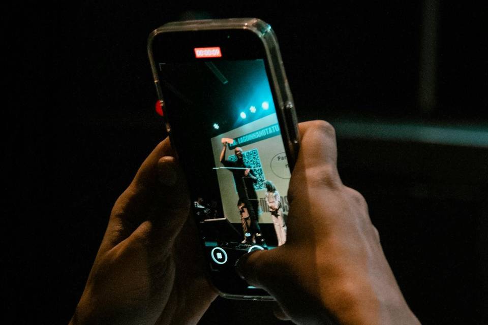 Contenido con celular